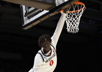 Top 5 lugares de aterrizaje para Mountain West Dpoy ft. UNC