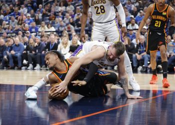 ¿Pueden los Lakers amortiguar el trueno por segunda vez en tres días?