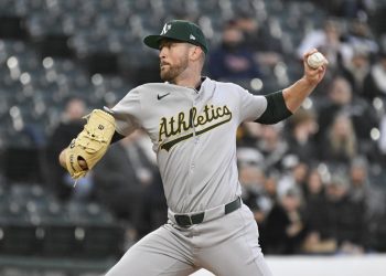 Las 6 carreras impulsadas de Tyler Soderstrom estabilizan a los Medias Blancas