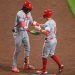 Reds Slug Tres horas mientras pasan por los Orioles