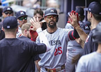 Los gemelos esperan que regrese a casa con los Medias Blancas de la cara revertirá la fortuna