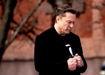 Según los informes, las Holdings de Musk están criando la segunda ronda de financiación privada más grande de la historia