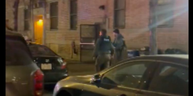 Informe: Más de 451,000 extranjeros criminales arrestados en Texas durante 14 años