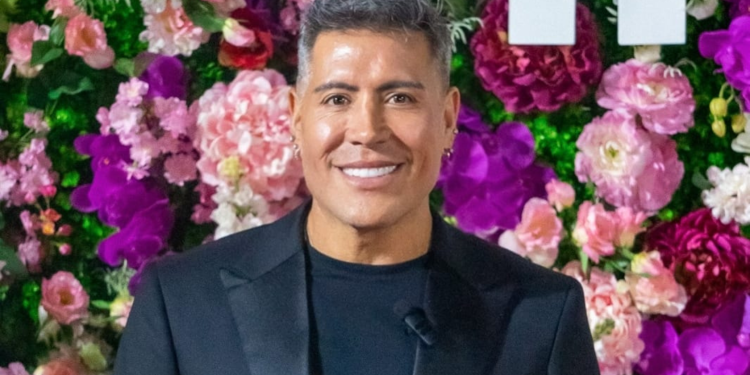 Edgardo Navarro Cea: El Artista Capilar Chileno que Conquistó el Mundo con su Humanidad y Talento