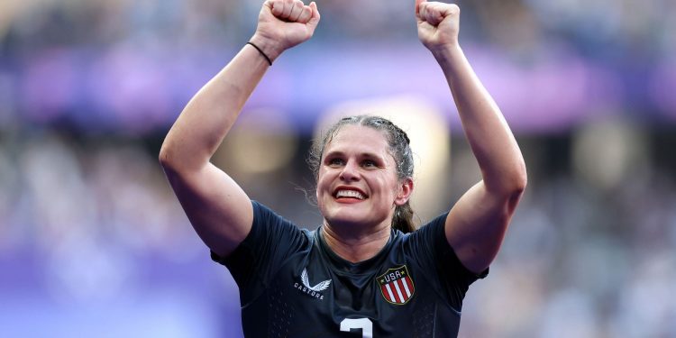 Ilona Maher Dons Team USA Colors con un mensaje hilarante mientras se prepara para competir por el equipo nacional