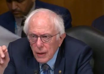 Bernie Sanders explota a Trump y le recuerda a Estados Unidos que la guerra comercial es ilegal