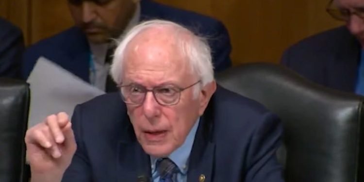 Bernie Sanders explota a Trump y le recuerda a Estados Unidos que la guerra comercial es ilegal