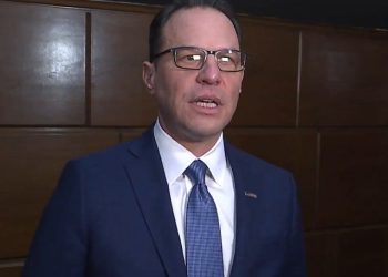 Trump y AG Pam Bondi se callan después de que el incendio incendia se incendia a la residencia del gobernador Josh Shapiro