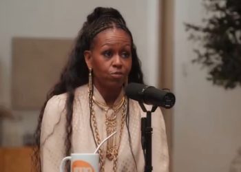 Michelle Obama se queja de ser una mujer negra en su fallido podcast (video) | El experto de la puerta de entrada