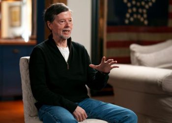 Ken se quema al mostrar las partes oscuras de la historia de los Estados Unidos