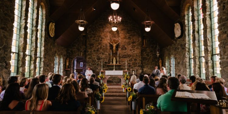 Europa ve el aumento en la asistencia y los bautizos de la iglesia a medida que los líderes globalistas continúan fallando a la gente (video) | El experto de la puerta de entrada