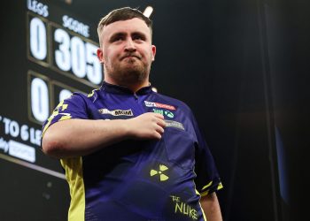 Luke Littler: el adolescente no puede promediar una tonelada en la salida del campeonato de jugadores a Scott Williams | Noticias de Darts