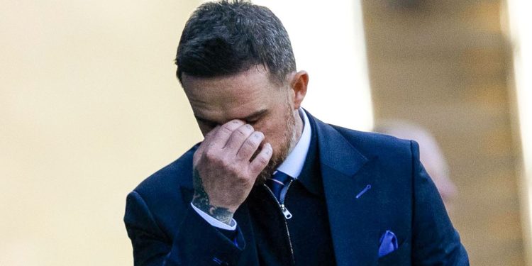 Barry Ferguson: Jefe de Rangers Interim 'Fuming' con una derrota en casa por 2-0 ante Hibernian mientras promete cambios | Noticias de fútbol