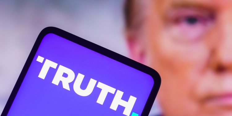 El nuevo servicio de transmisión de Trump Truth+ es el sueño de un teórico de la conspiración que se hace realidad