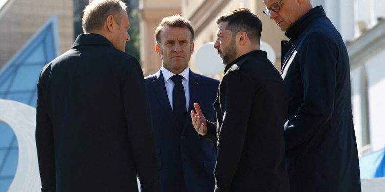 Los líderes europeos visitan Ucrania y presionan a Rusia por un alto el fuego de 30 días