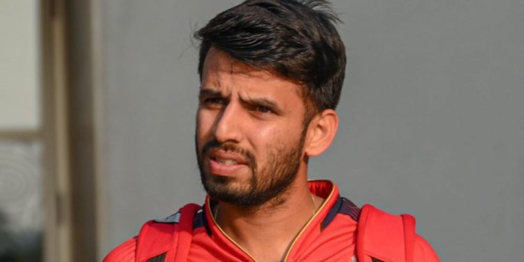 ¿Por qué Jitesh Sharma capitanean RCB en el IPL 2025 Match de hoy vs SRH?