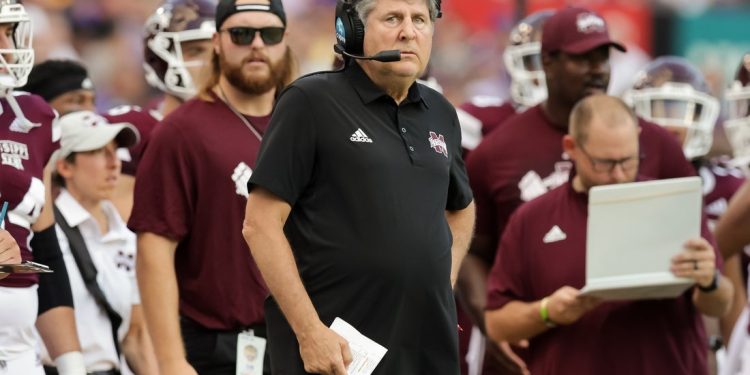 El cambio de reglas hace que Mike Leach sea elegible para el Salón de la Fama