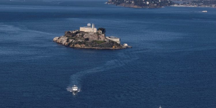 Trump ordena la reconstrucción y la reapertura de la notoria prisión de Alcatraz en EE. UU. | Noticias de Donald Trump