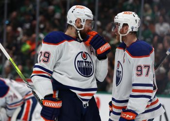 Oilers HC Kris Knoblauch se vuelve real sobre Connor McDavid, que los jugadores de VGK son más atacados por Draisaitl antes del Juego 2