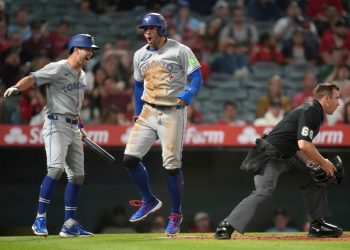 Blue Jays intenta construir vapor en la serie abridor versus marineros