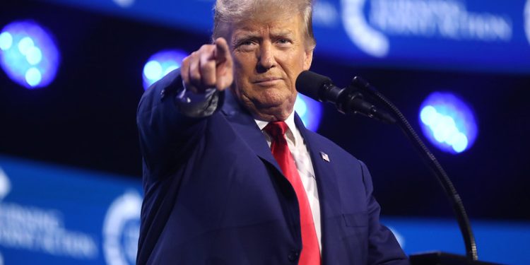 ¡VICTORIOSO! Trump ha reducido el crecimiento nacional de la deuda en un 92 por ciento | El experto de la puerta de entrada