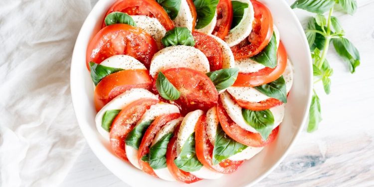 Receta de ensalada Caprese simple