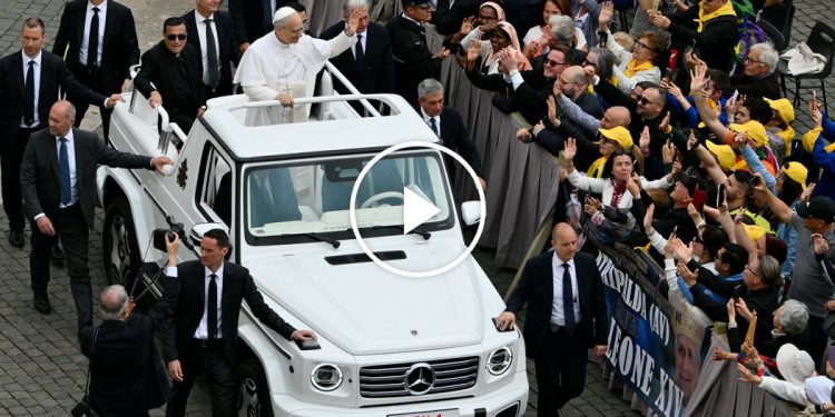 Papa pide ayuda humanitaria y paz en Gaza