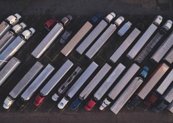 TechCrunch Mobility: la apuesta de Ai de Uber Freight, la advertencia de Robotaxi de Tesla y los camiones de Nikola llegaron al bloque de subastas
