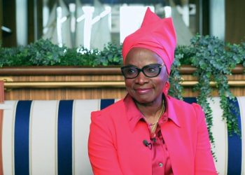 Beninese-French Diva Angélique Kidjo se ilumina Femua 2025 Festival