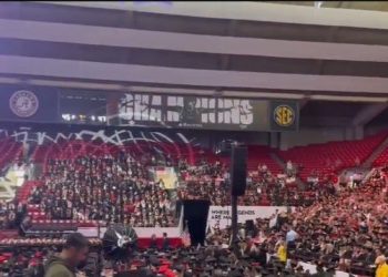 Trump es tan impopular que enfrentó asientos vacíos en un discurso en Alabama