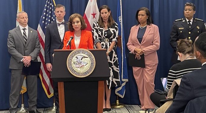 Nuevo abogado estadounidense de DC Jeanine Pirro: Elias Rodríguez acusado de asesinato por la muerte a tiros de los empleados de la embajada israelí, podría enfrentar la pena de muerte | El experto de la puerta de entrada