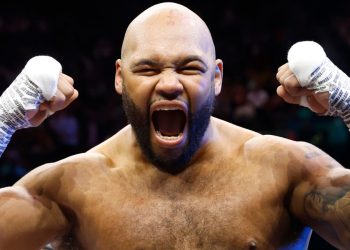 Frazer Clarke dice que está en 'otro nivel' para Johnny Fisher, pero está abierto a una batalla británica contra el 'Romford Bull' | Noticias de boxeo