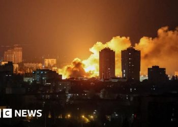 Rusia lanza huelgas 'masivas' días después del ataque de drones ucranianos