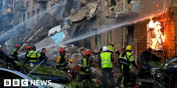 Siete asesinados en Kyiv en un nuevo ataque aéreo ruso