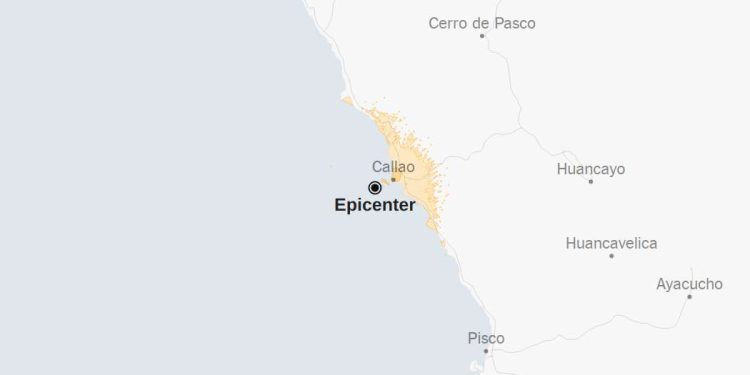 Mapa: 5.6 ataques de terremoto de magnitud cerca de Lima, Perú
