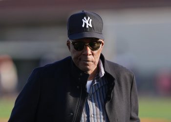 «Entrenan duro y merecen algo mejor»- El entrenador de Sydney McLaughlin-Levrone voces profunda decepción por la cancelación de la pista de LA Grand Slam