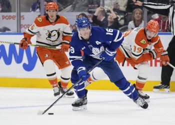 Franquicias de $ 1.3b mirando a Mitch Marner con un contrato similar a Leon Draisaitl, reclamos Insider