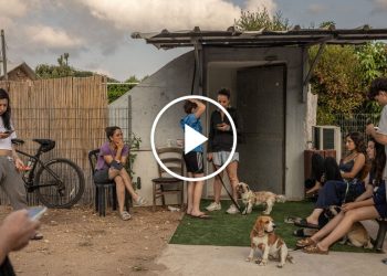 Los israelíes e iraníes adoptan un retorno a la normalidad mientras la tregua sostiene