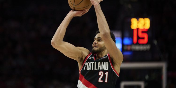 Opción del equipo de ejercicios de Blazers para G Rayan Rupert