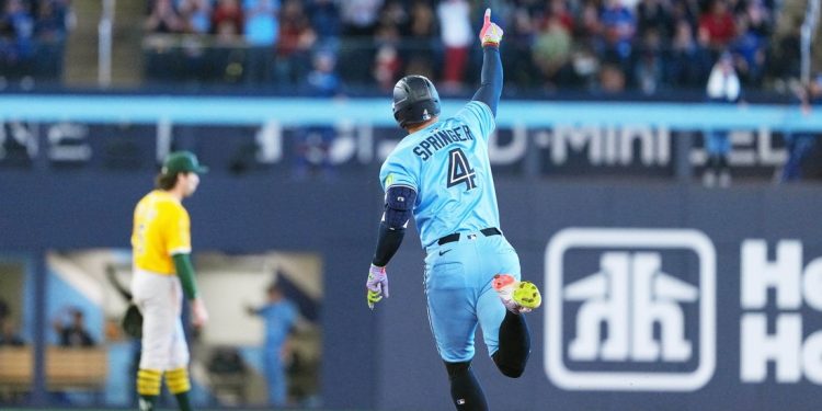 Jays ganan la cuarta staight, mantenga el tambor de A