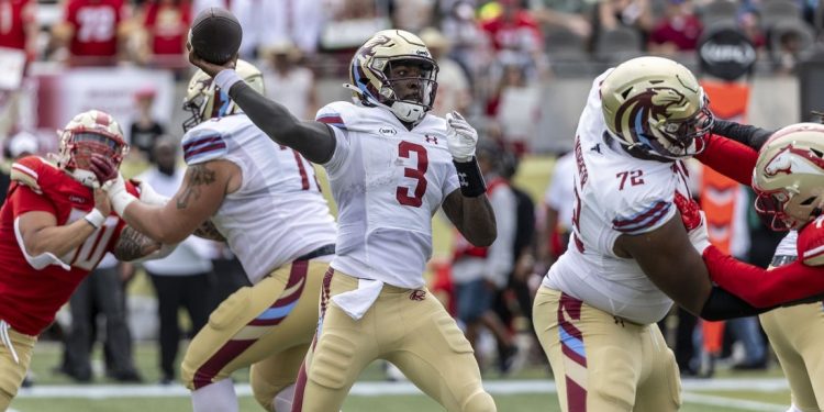 Panthers QB Bryce Perkins llamado UFL ofensivo Poy