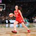 Caitlin Clark (ingle) nuevamente para fiebre vs. alas