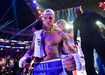 Jake Paul Downs Julio Ceasar Chavez Jr. en una decisión unaminosa