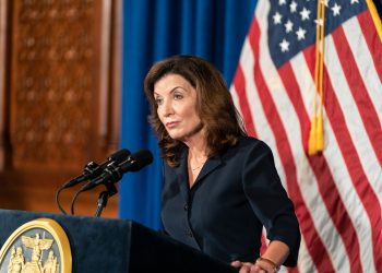 Nueva York aprueba un proyecto de ley para evitar desastres alimentados con AI