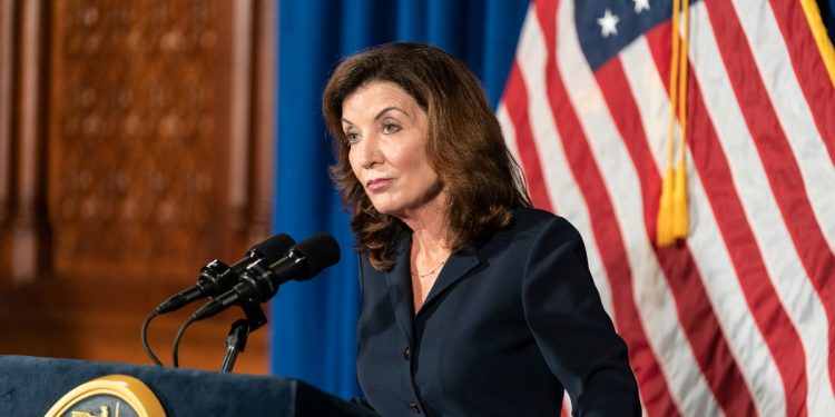 Nueva York aprueba un proyecto de ley para evitar desastres alimentados con AI