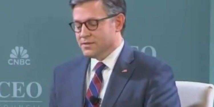 Trump se avecina por BBB cuando Mike Johnson le ruega al Partido Republicano del Senado que cambie el proyecto de ley