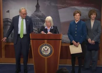 Desde que los republicanos luchan con la lectura, los demócratas del Senado pueden tener todo el proyecto de ley de recortes de impuestos.