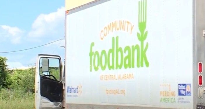 Los votantes de Trump podrían morir de hambre mientras Alabama Food Banks advierte sobre la escasez debido a la Ley de Impuestos del Partido Republicano
