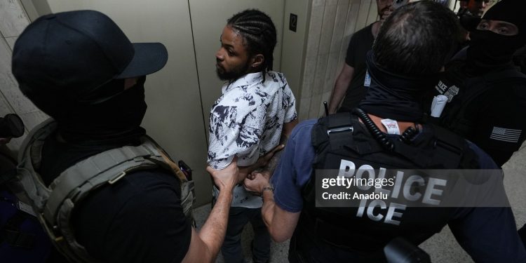 ¿La política de inmigración de Trump está socavando el turismo de los Estados Unidos?