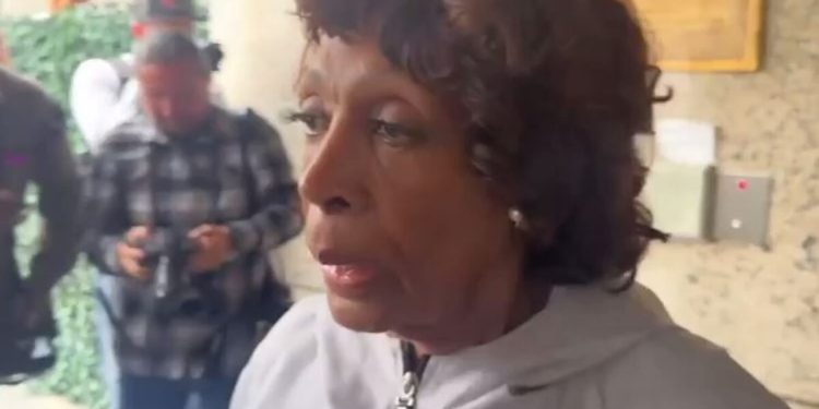 Feel Good Video del día: Mad Maxine Waters intenta ingresar al edificio federal de Los Ángeles para ver a la amiga alborosa – La aplicación de la ley golpea la puerta en su cara | El experto de la puerta de entrada